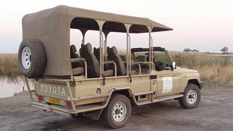 Safarijeep im Bwabwata-Nationalpark