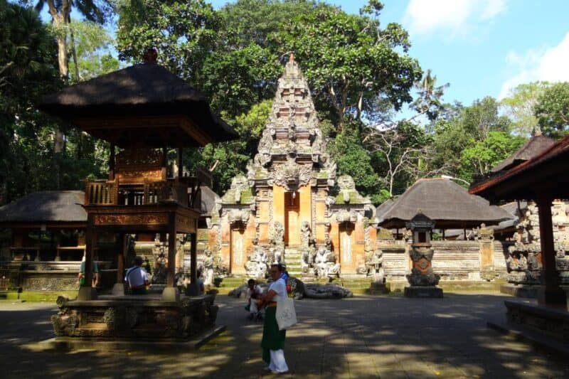 Hauptschrein des Tempels Pura Dalem Agung Padangtegal im Ubud Monkey Forest auf Bali